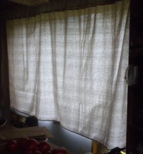 curtain 010